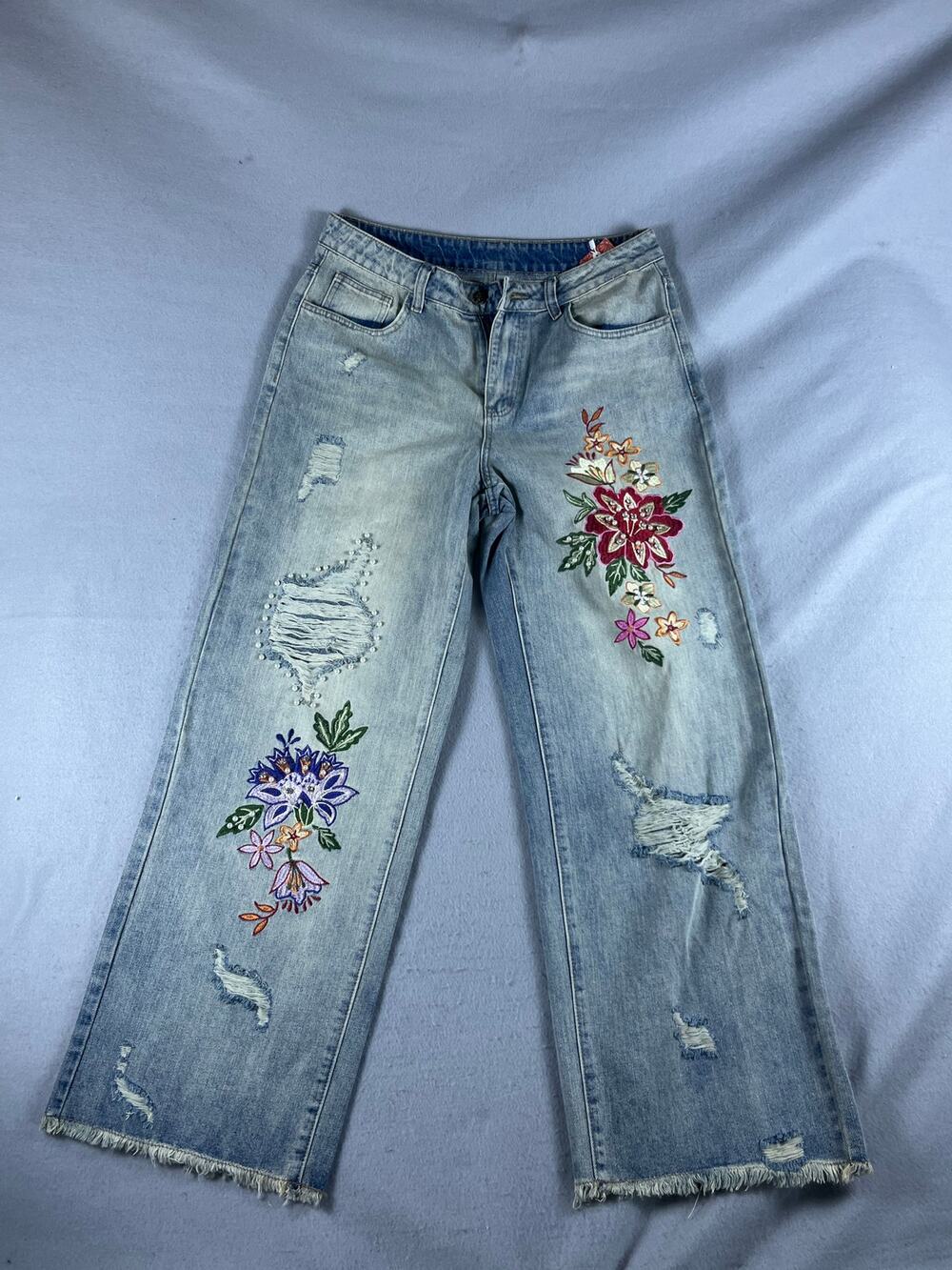 Womens Wide Leg Jeans 30 Blue Light Wash Floral Embroidered Beaded Distressed